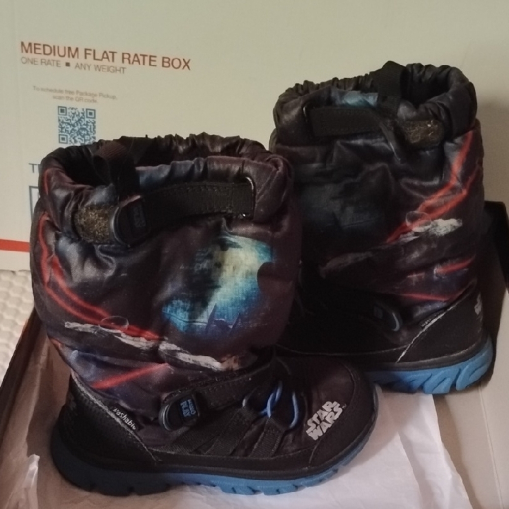 Stride Rite Star Wars Black and Blue Kids Boots